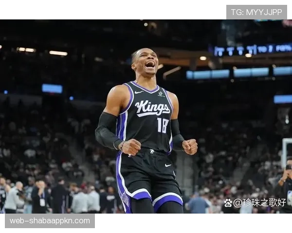 罗伯特森30+赛季持球组织，效率优于威少