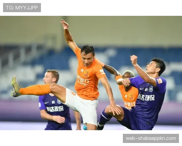 裁判坠球判罚规则详解：何时重踢何时继续比赛？