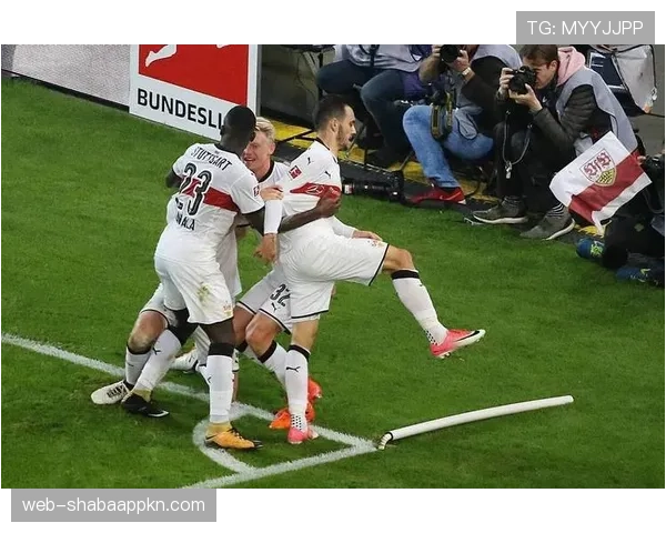 多特蒙德攻防转换提速，防守漏洞是否愈发明显